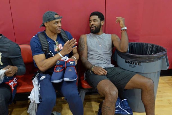 打败了看似无解的梅拉布，彼得-严时隔1975天再次成为了雏量级世界冠军！（彼得-严击退“无解”梅拉布，时隔1975天重夺雏量级世界冠军！）