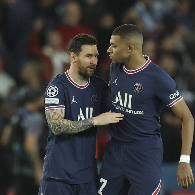 小蜘蛛：罗梅罗最好的中卫之一；西蒙尼和瓜帅都有赢家的心态（小蜘蛛：罗梅罗是顶尖中卫之一，西蒙尼与瓜帅同样拥有赢家心态）