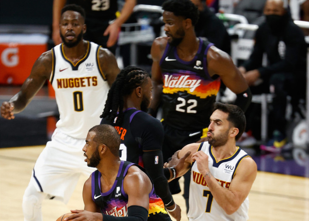 意甲前瞻：AC米兰12场不败有望冲击榜首，拉齐奥客场低迷（意甲前瞻：AC米兰12轮不败冲顶在望，拉齐奥客战乏力）