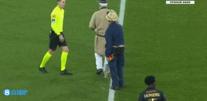 孔德：下半场我们提高了比赛水平，但不能把晋级视为理所当然