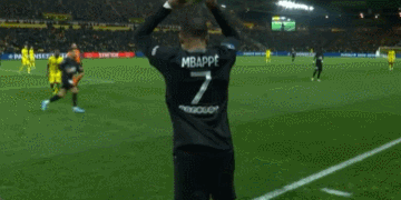 迈克·布朗：哈特整晚防字母哥都非常拼，唐斯进攻篮板很关键